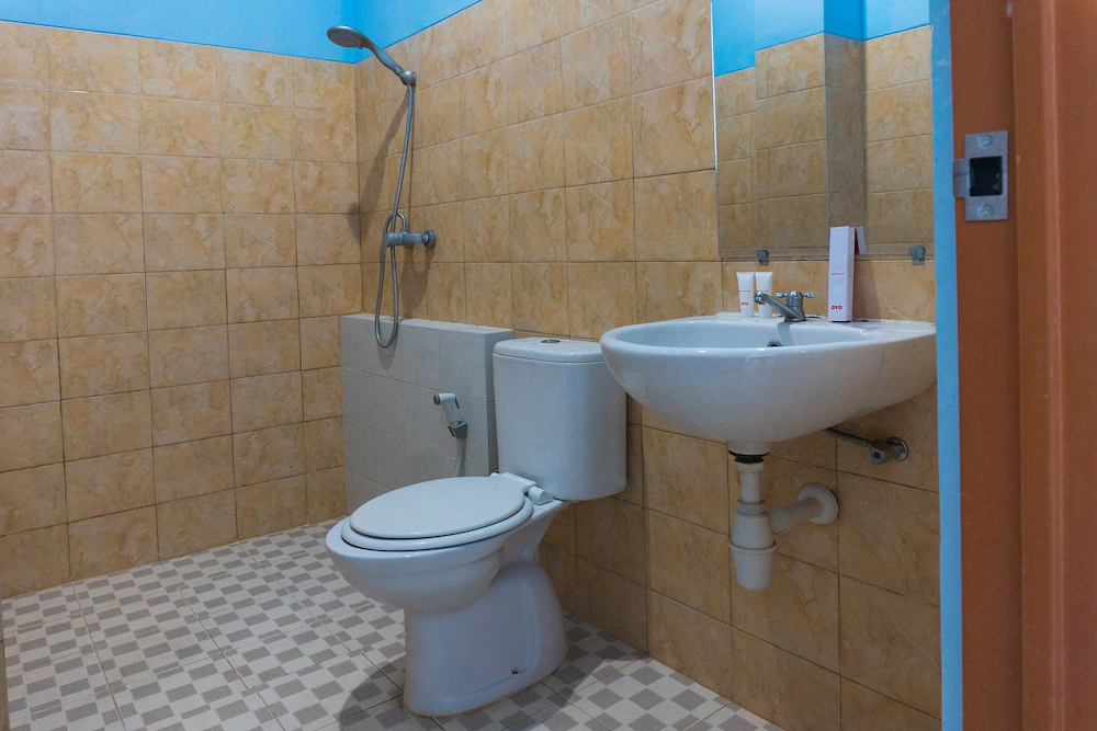 Benson Hotel by OYO Rooms