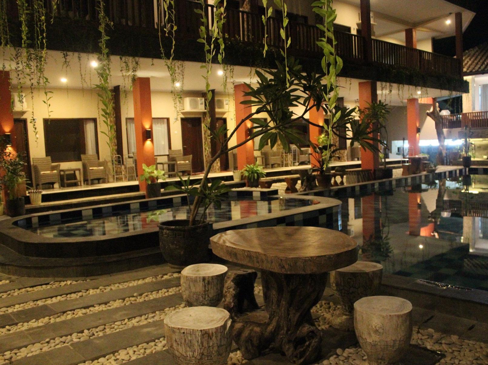 Holiday Beach Inn
