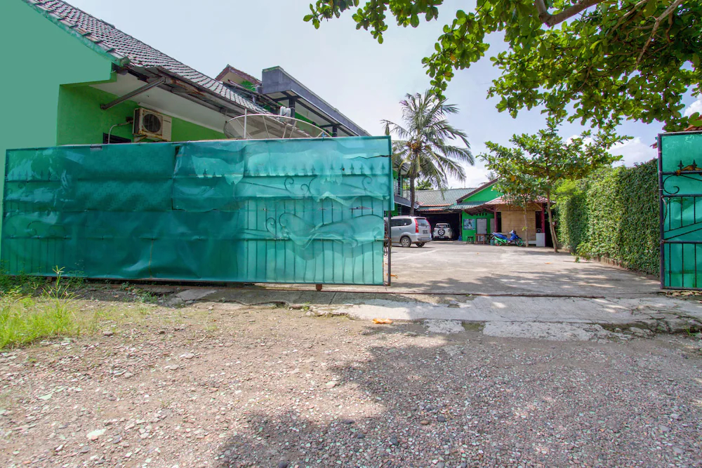 Pondok Romeo Syariah by OYO Rooms