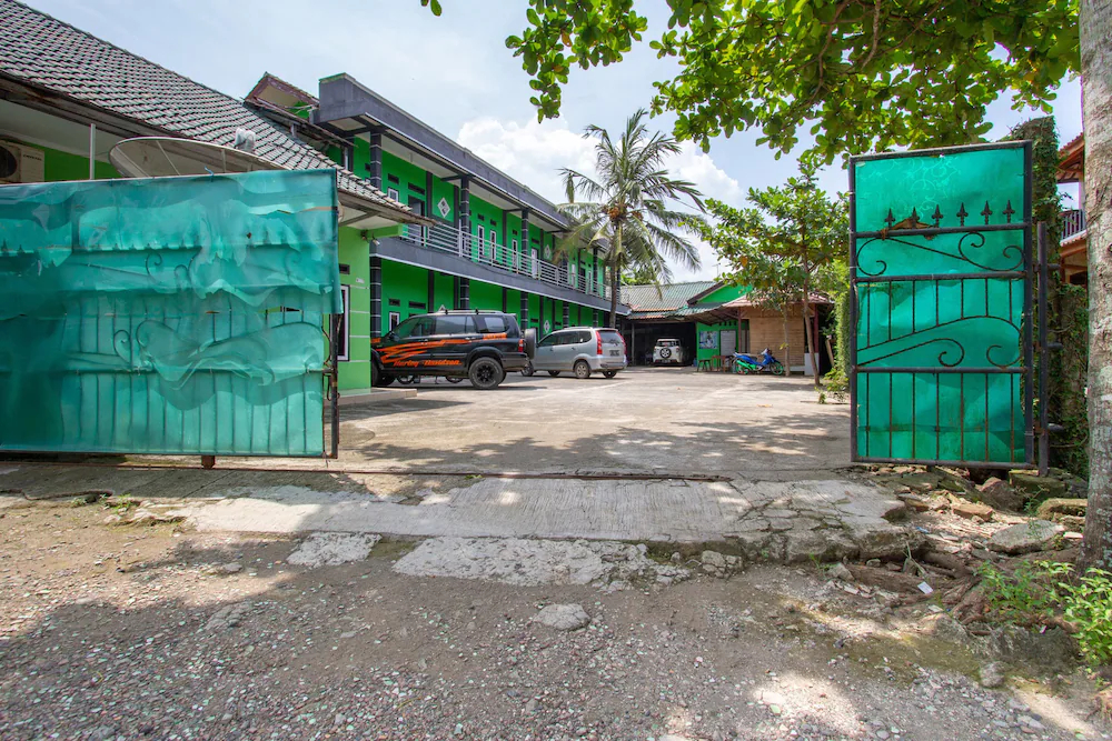 Pondok Romeo Syariah by OYO Rooms