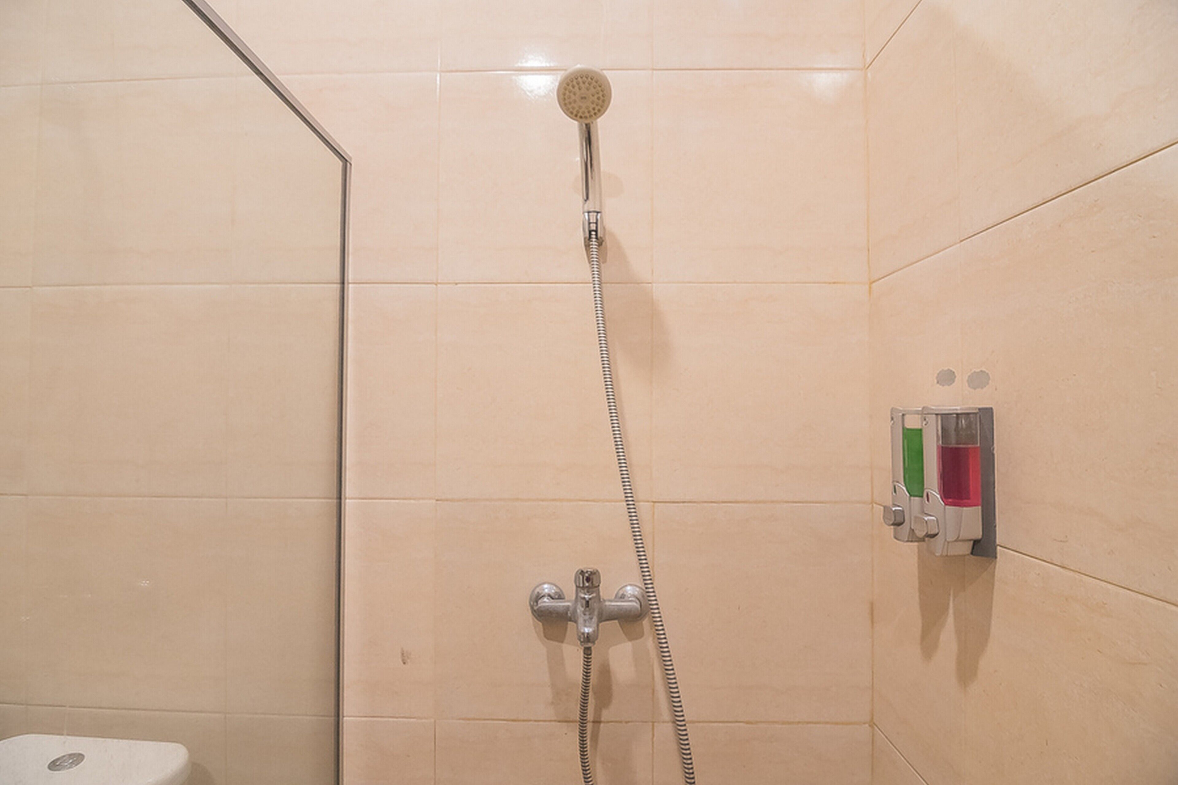 VK Pods Pangandaran - Hostel by RedDoorz