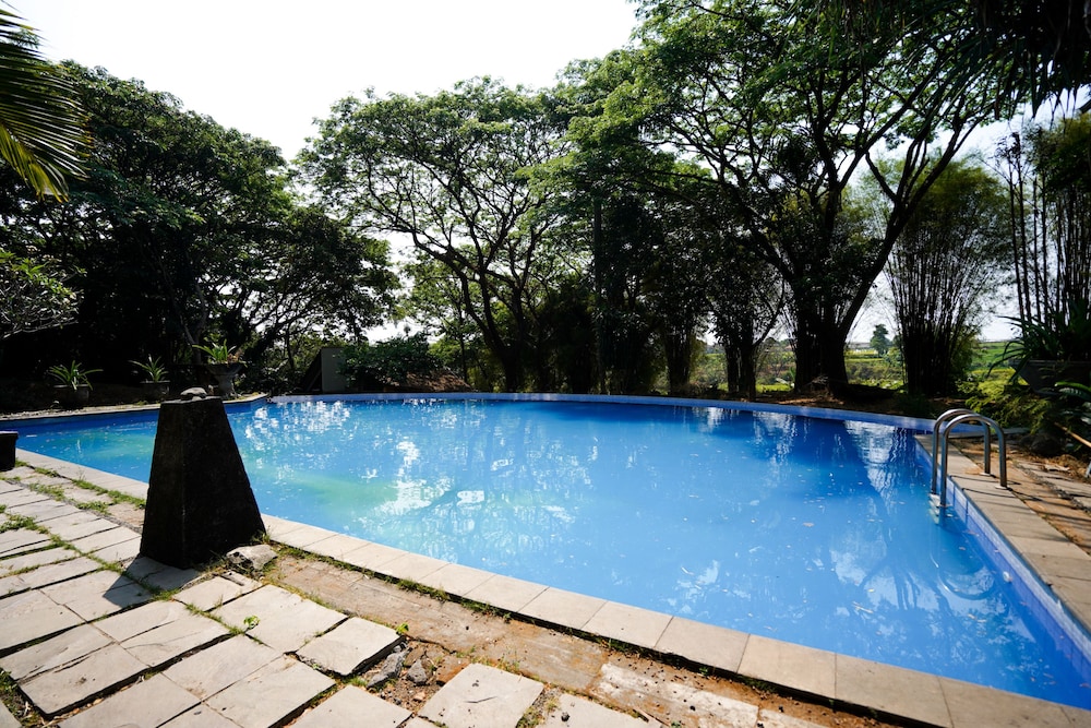 Grand Mulia Sakinah Boutique by OYO Rooms