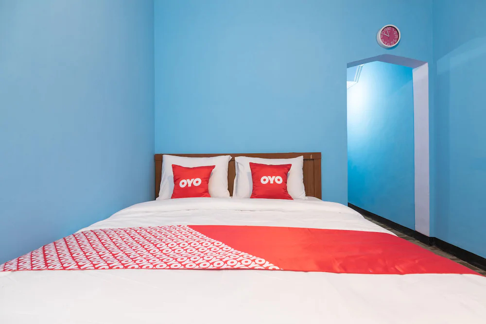 Intan Bromo Homestay by OYO Rooms