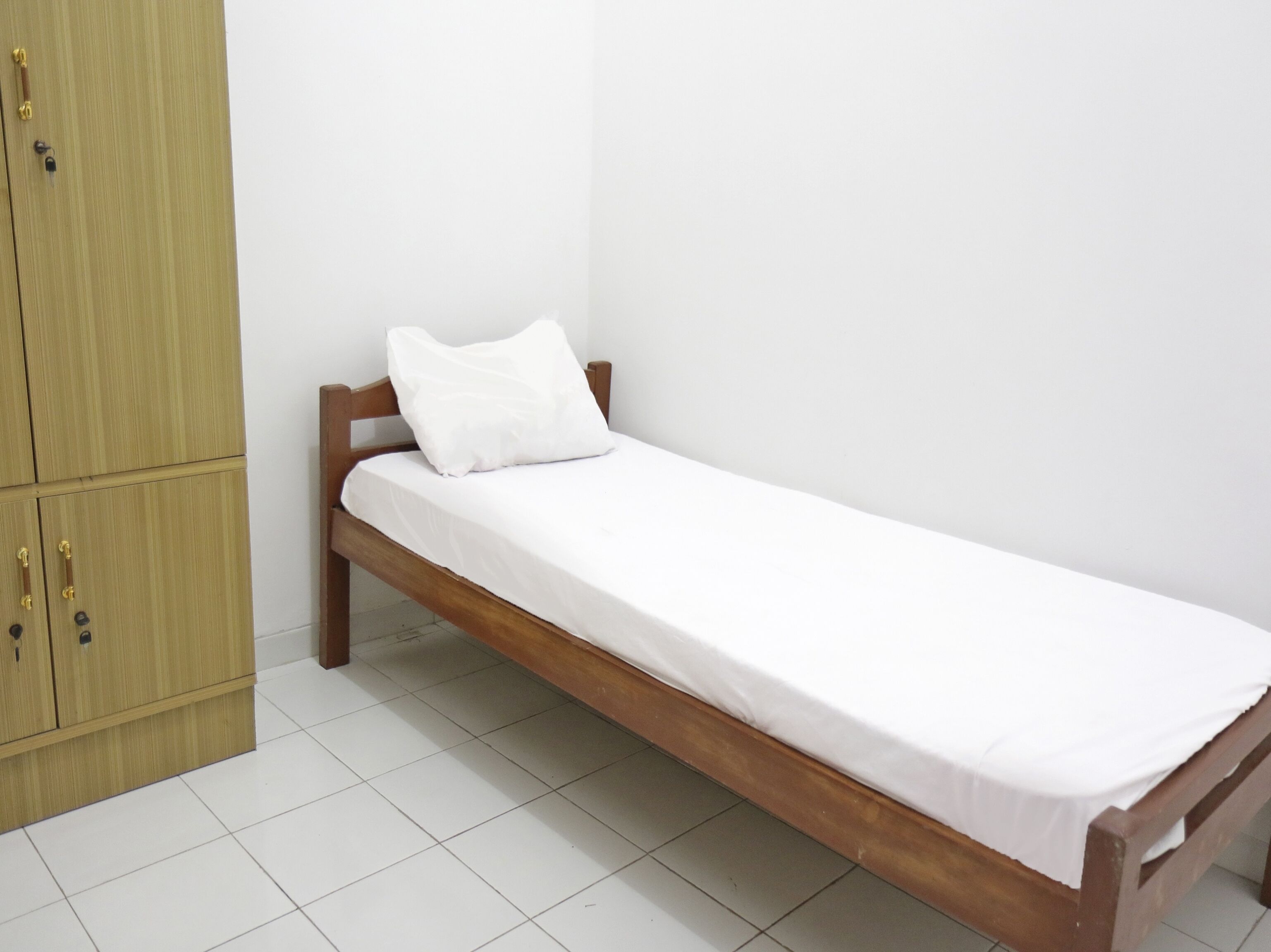 OYO Life 92925 Kost Bu Mala 2 Syariah