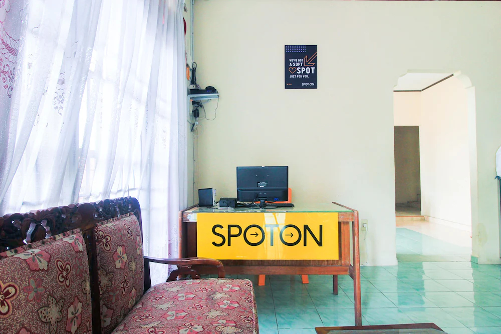Berkah Homestay Syariah by OYO Rooms