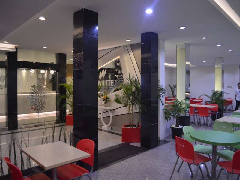 De Whitte Hotel & Coffee Shop