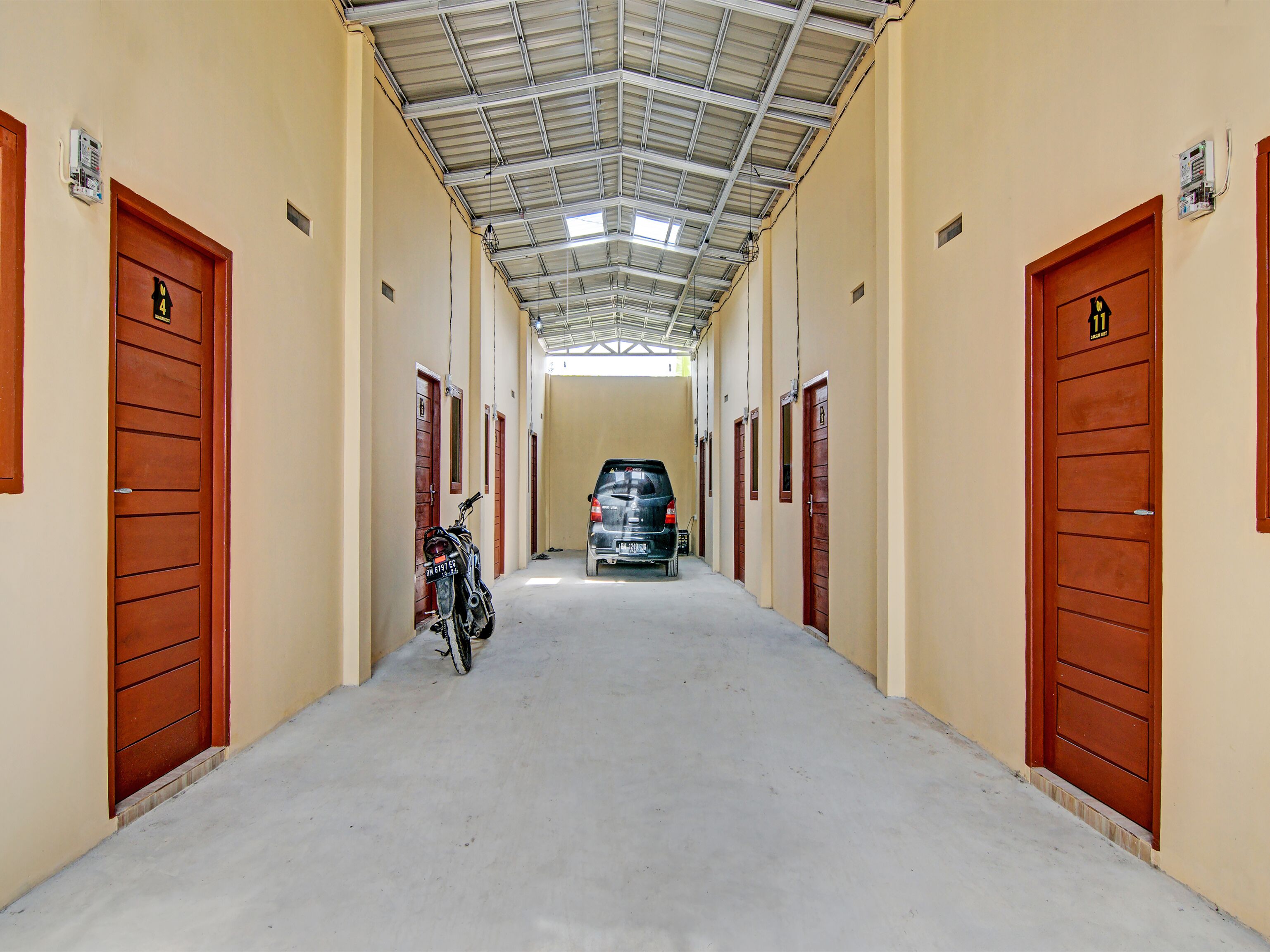 Djasur Kost By Oyo