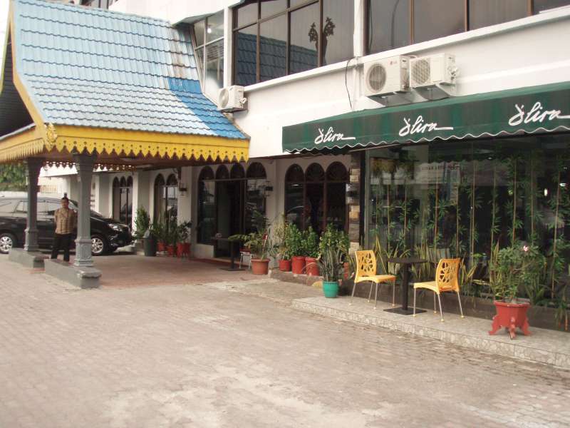 D'Lira Syariah Hotel