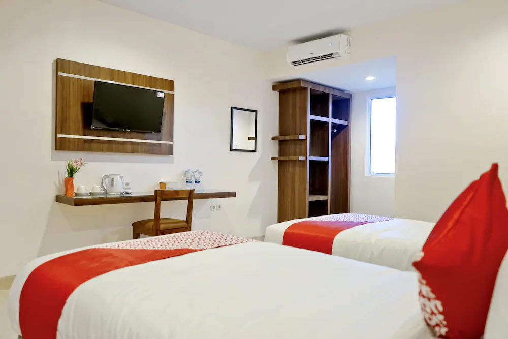 Dna Fun Zone Mbc Hotel Pekanbaru by OYO Rooms