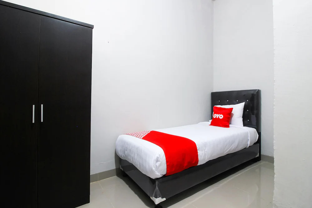 Fajar Residence by OYO Rooms