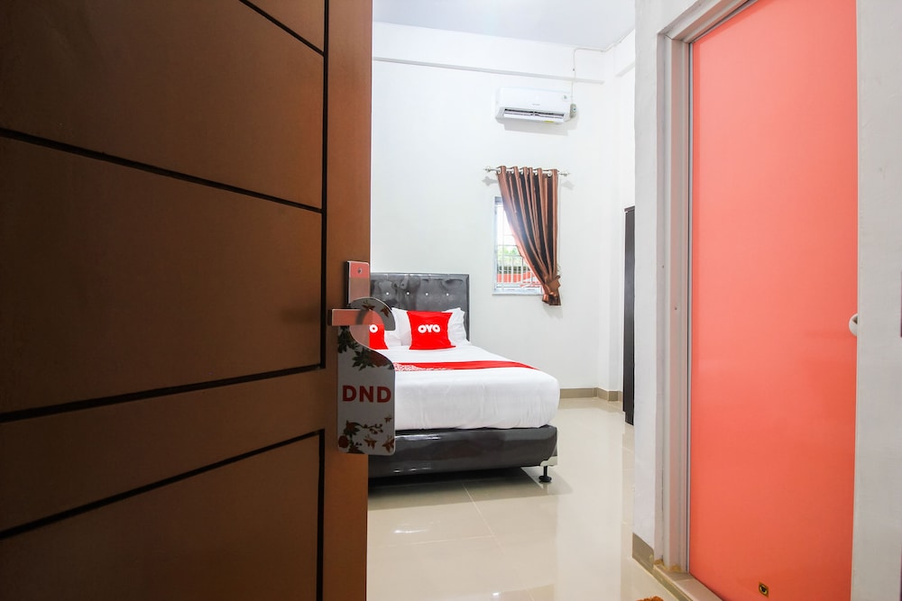 Fajar Residence by OYO Rooms