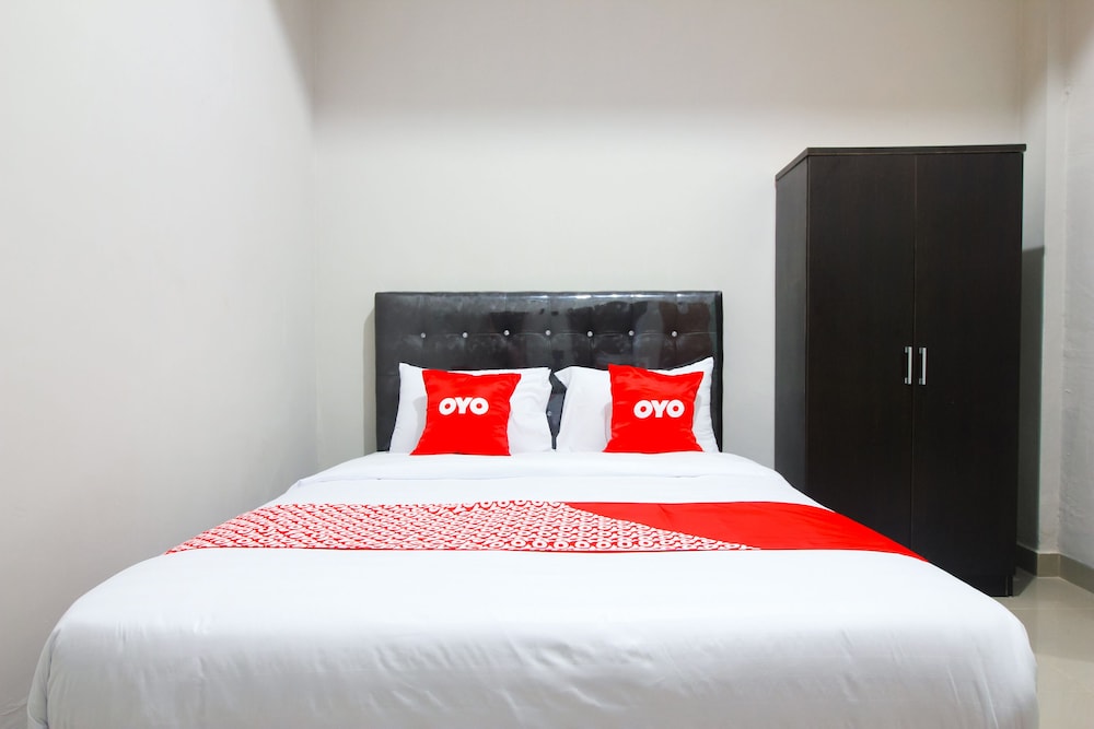 Fajar Residence by OYO Rooms