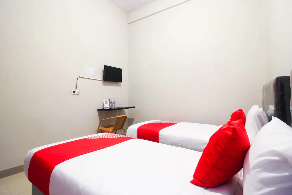 Fajar Residence by OYO Rooms