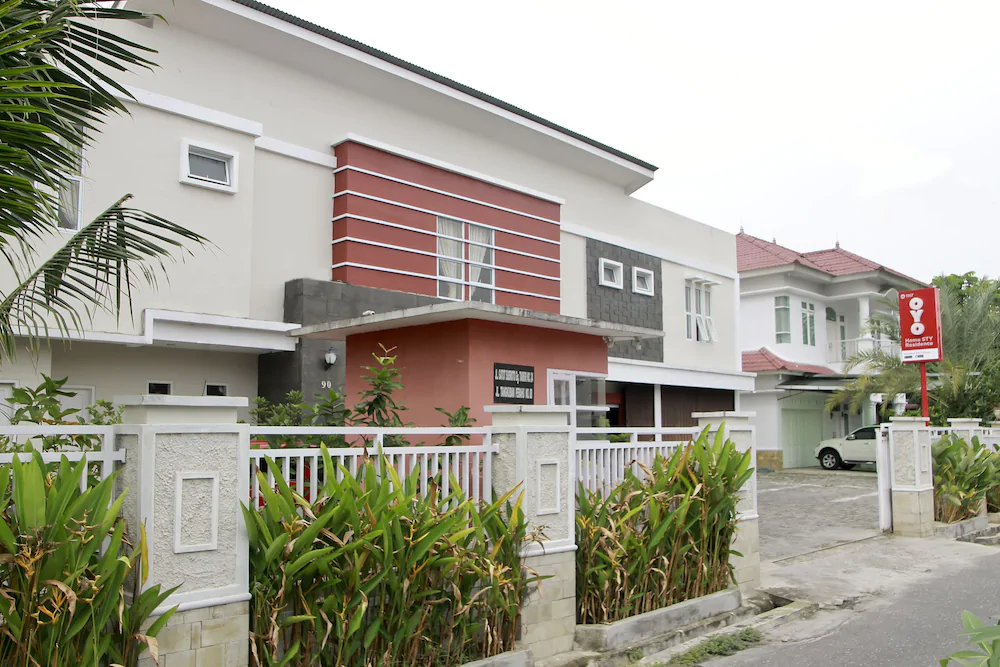 Home Sty Residence by OYO Rooms
