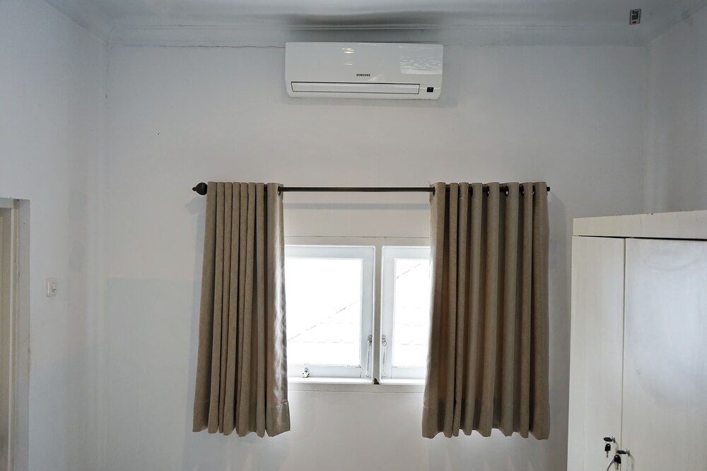 Home Sty Residence by OYO Rooms