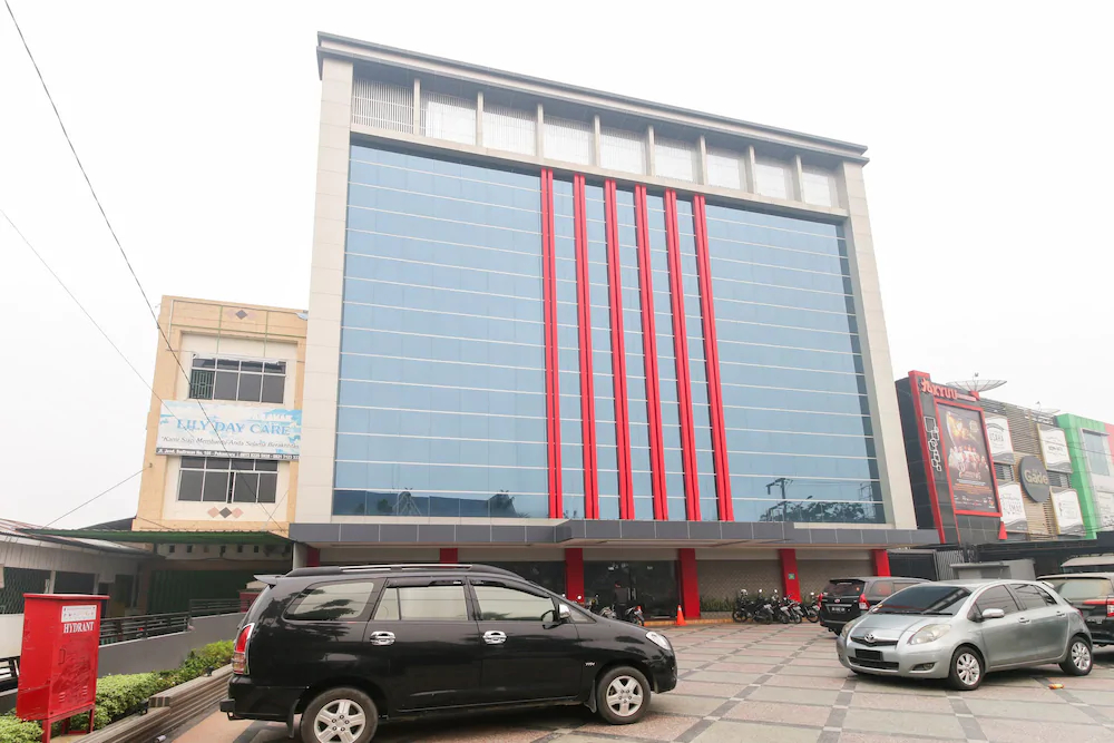 Parma Star Hotel by Airy Rooms