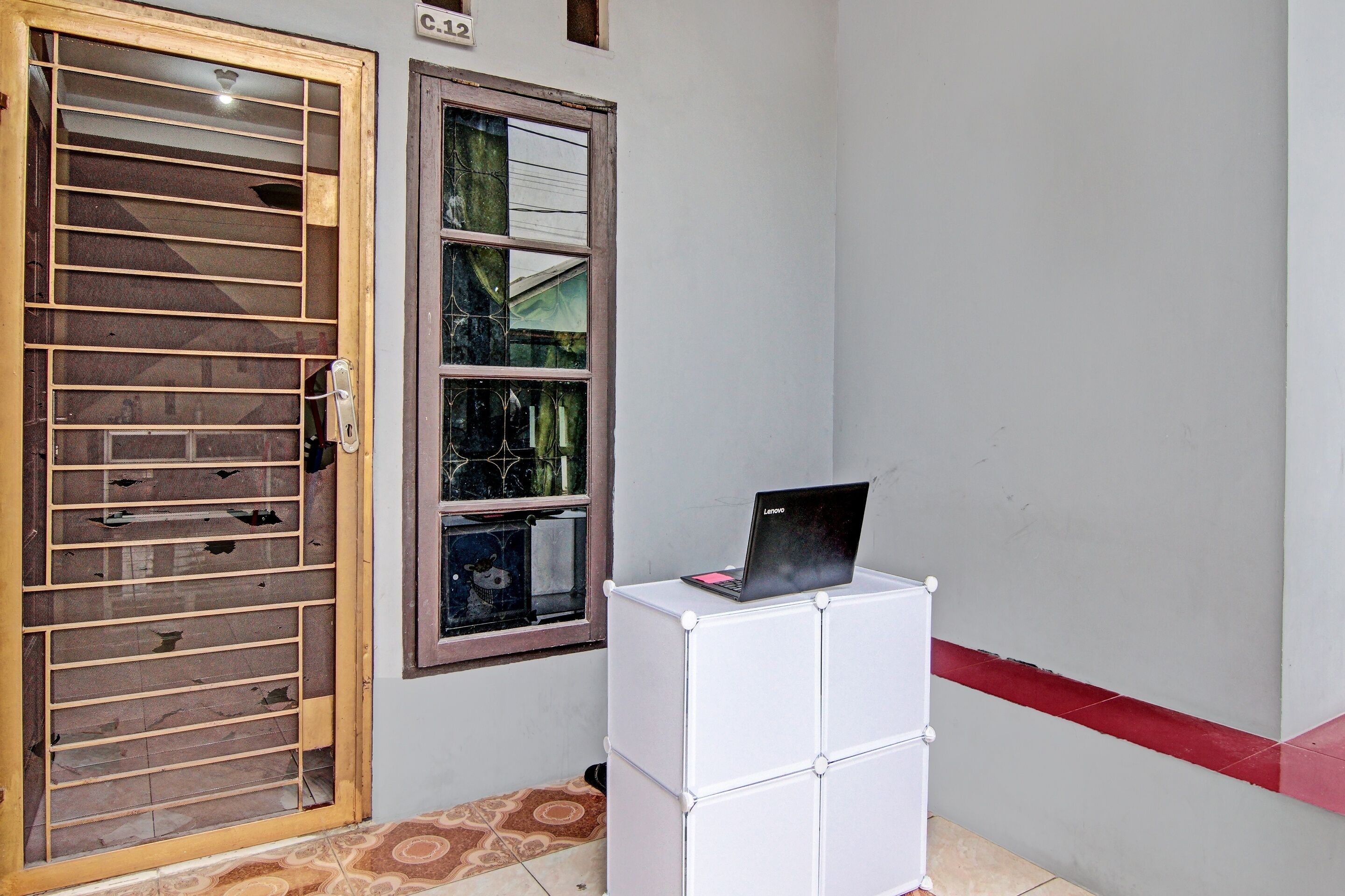 SPOT ON 91828 Homestay Dinda Syariah