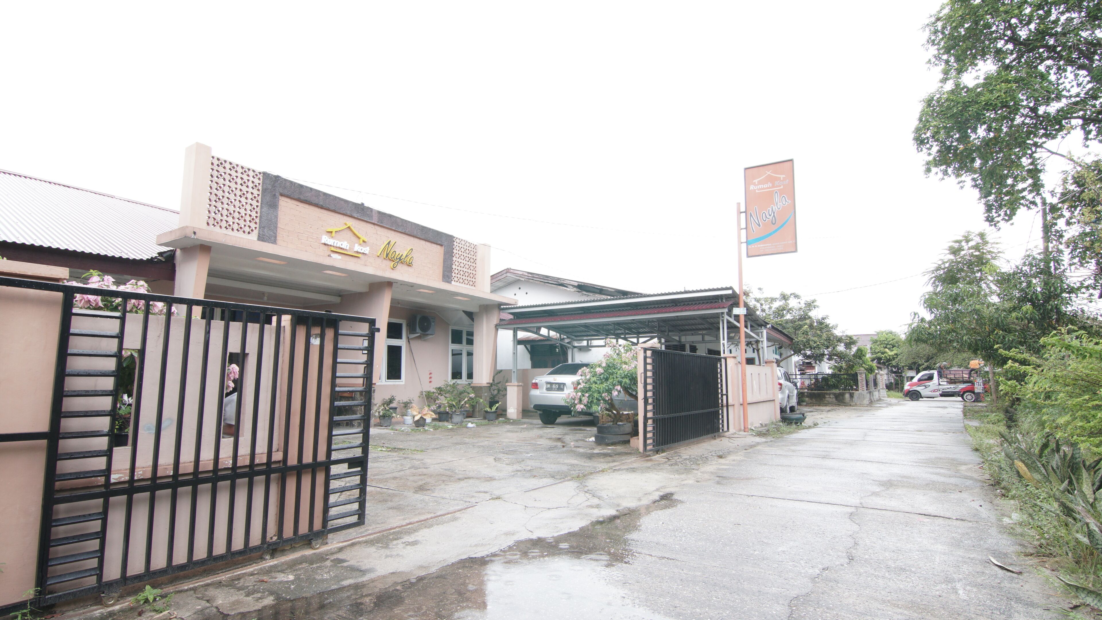 Spot On 91875 Nayla Homestay Syariah