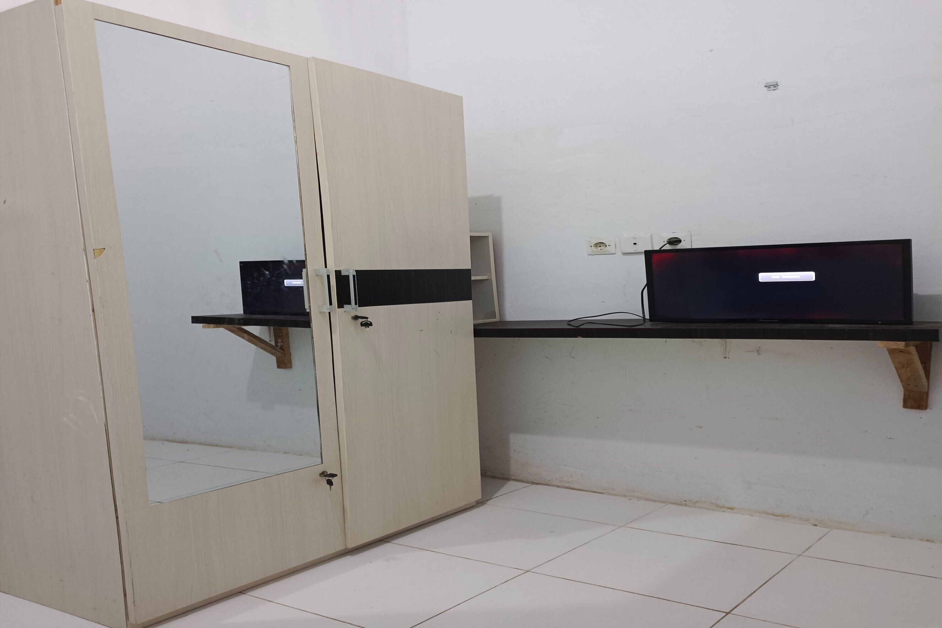 SPOT ON 93375 Elang Homestay