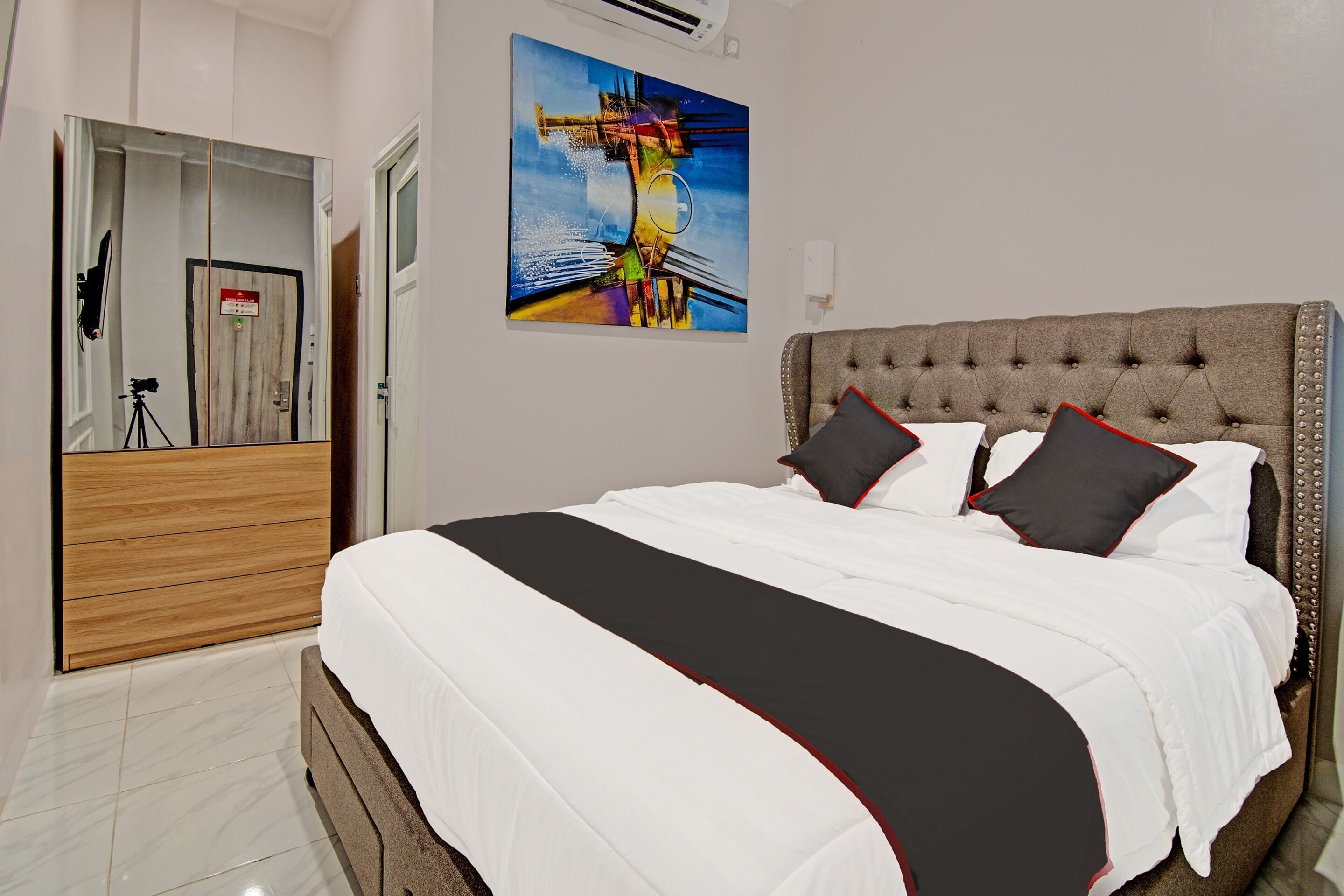 Super OYO Collection O 91397 Tasqya Costel Syariah