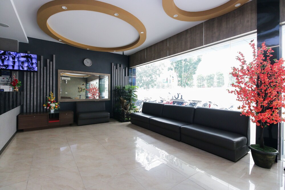 Toptel Hotel by Airy Rooms