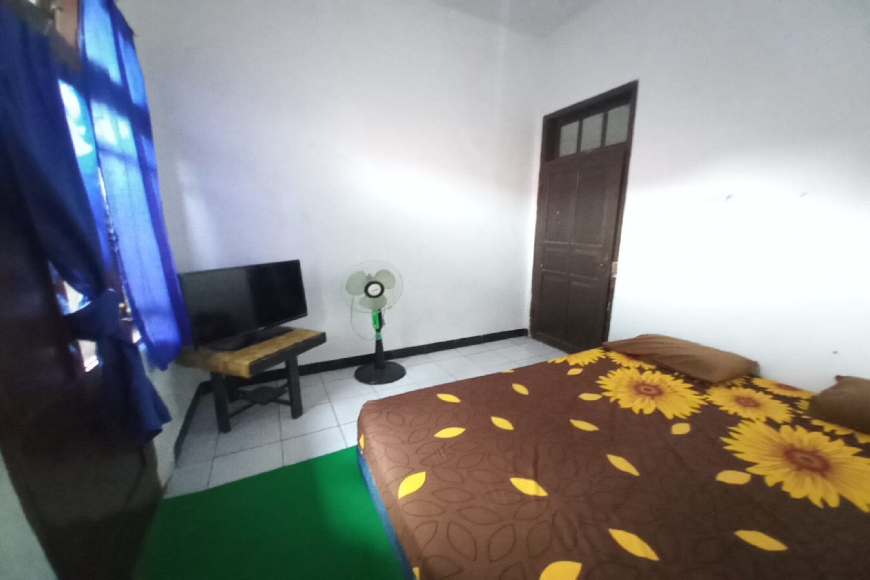 SPOT ON 93655 Home Stay Syariah Habibie