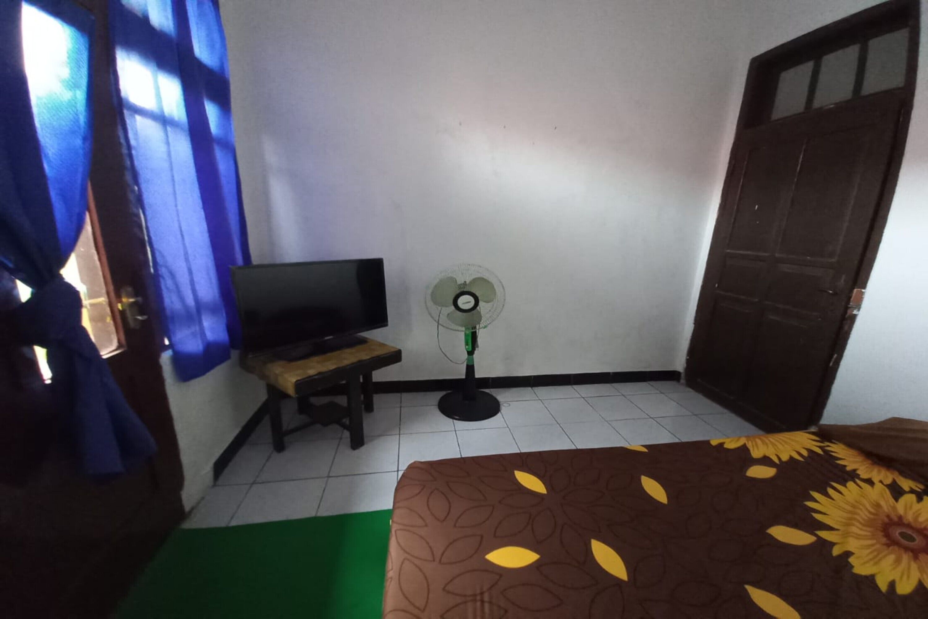 SPOT ON 93655 Home Stay Syariah Habibie