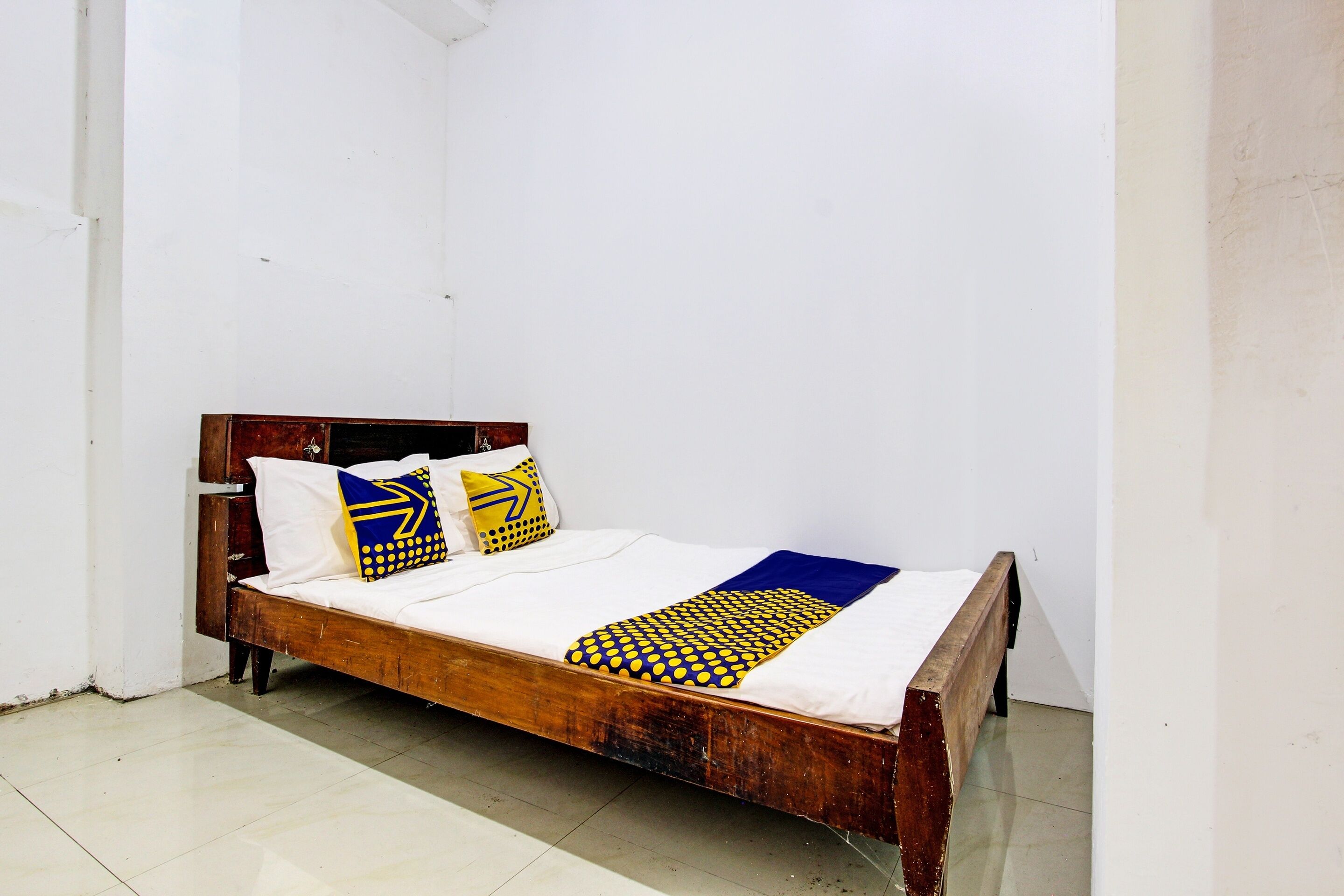 Spot on 92156 Adinda Kost