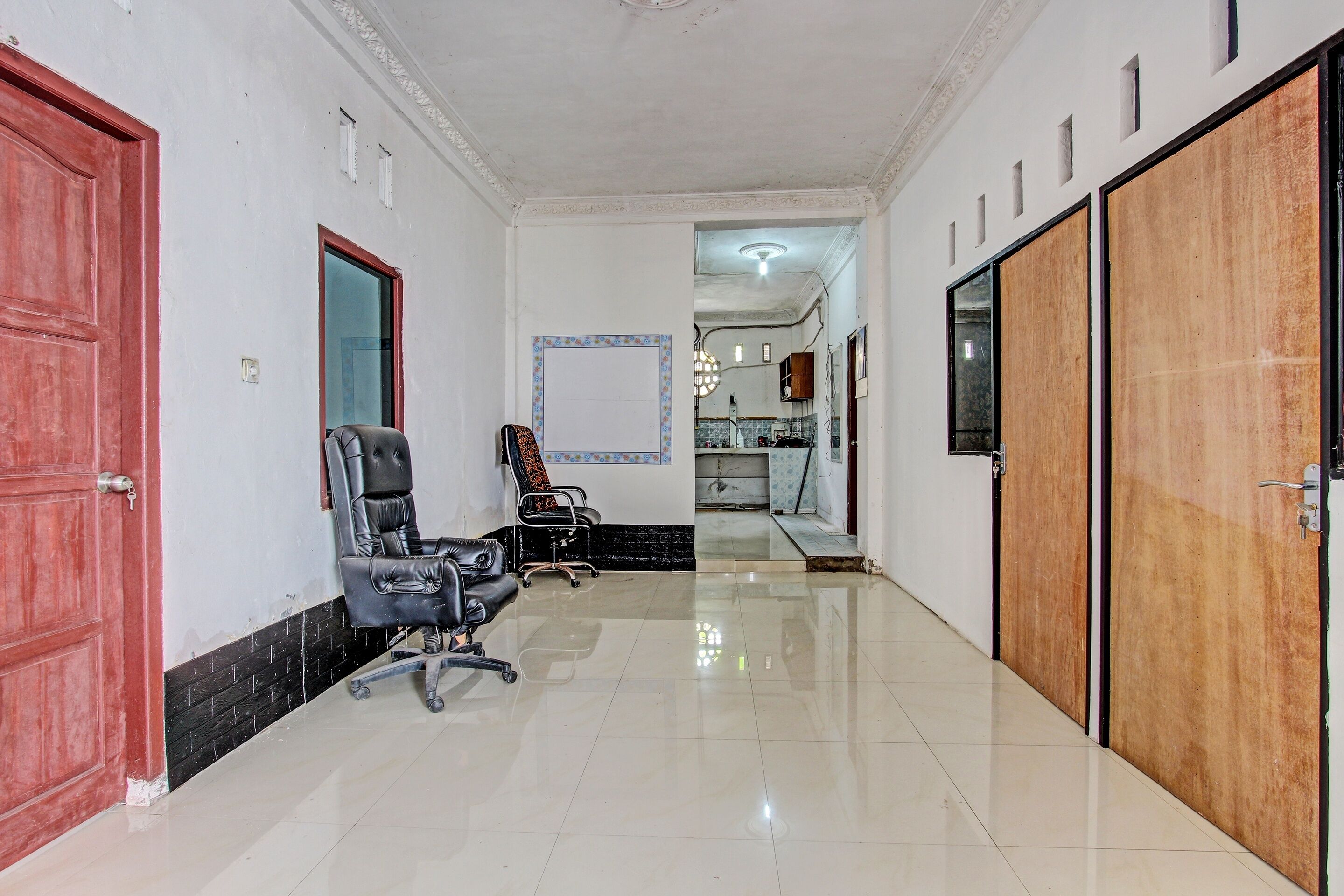 Spot on 92156 Adinda Kost