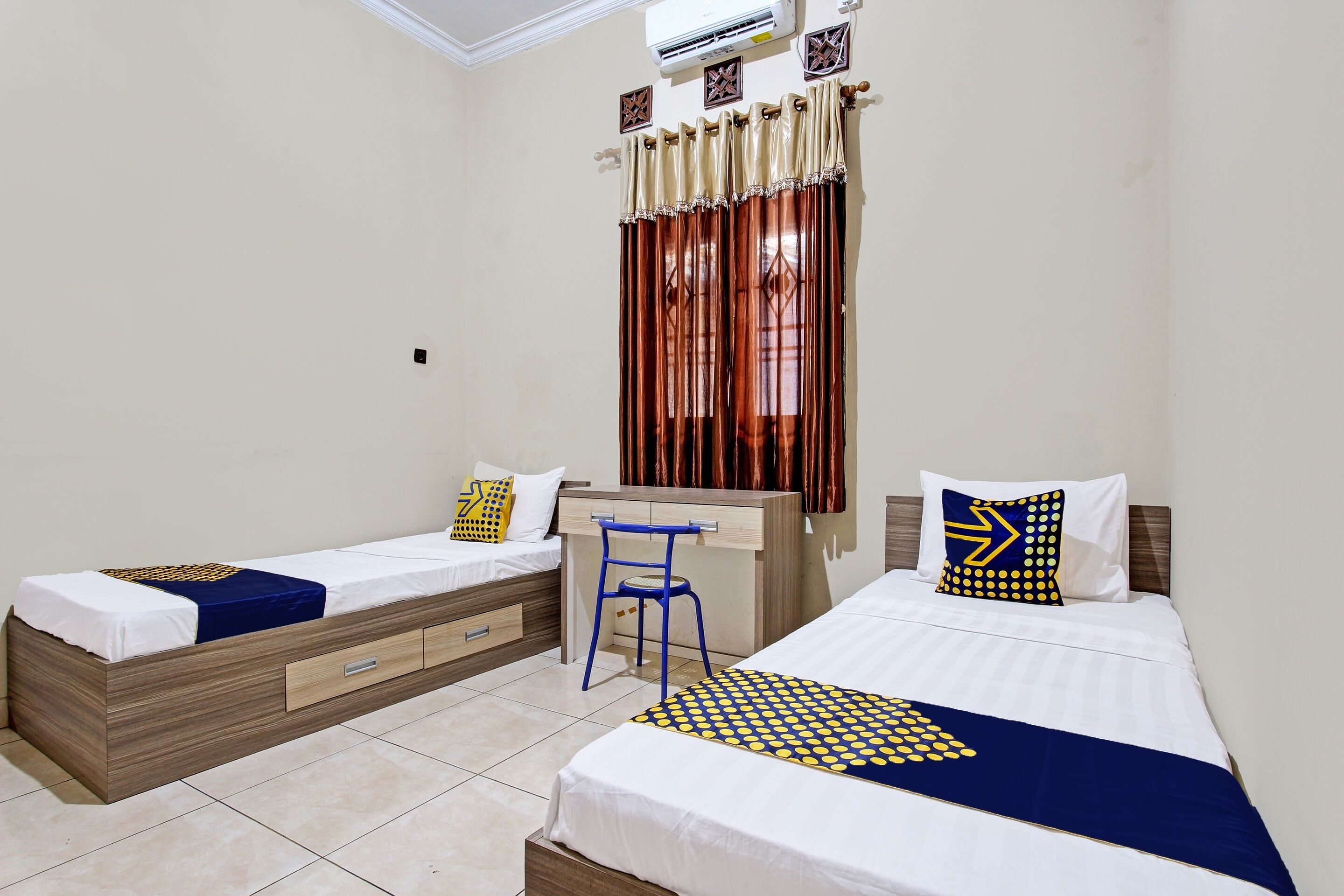 SPOT ON 92424 Wulan Homestay Syariah