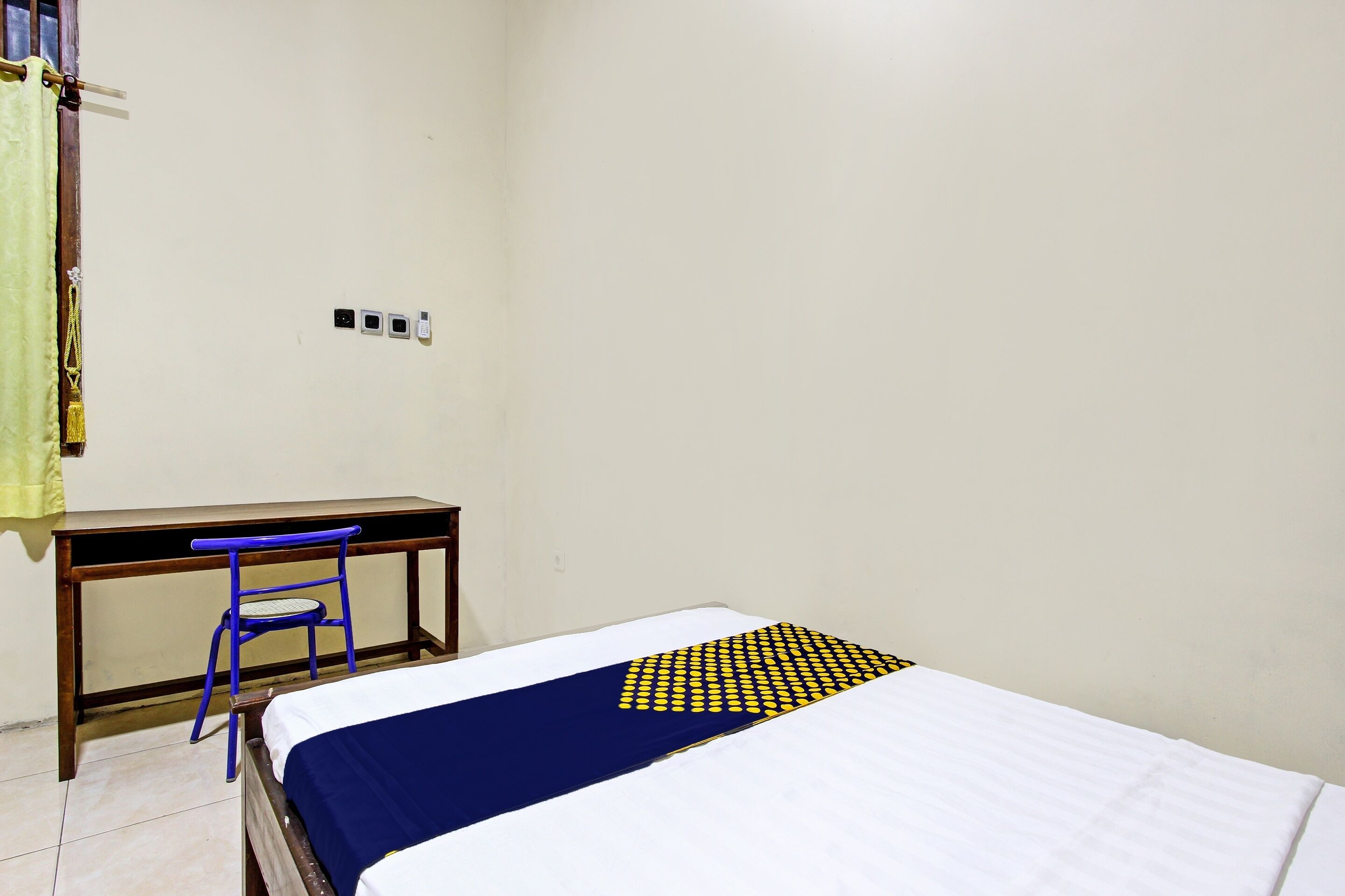 SPOT ON 92424 Wulan Homestay Syariah