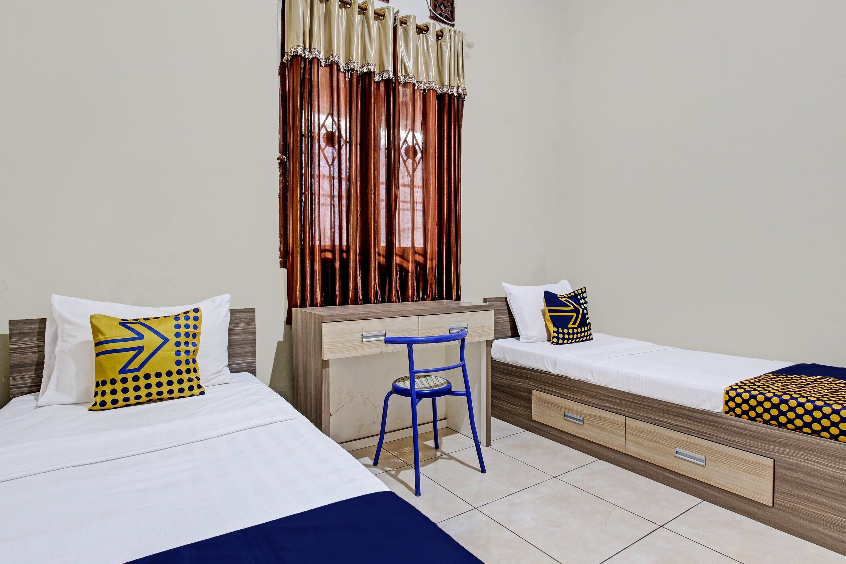 SPOT ON 92424 Wulan Homestay Syariah