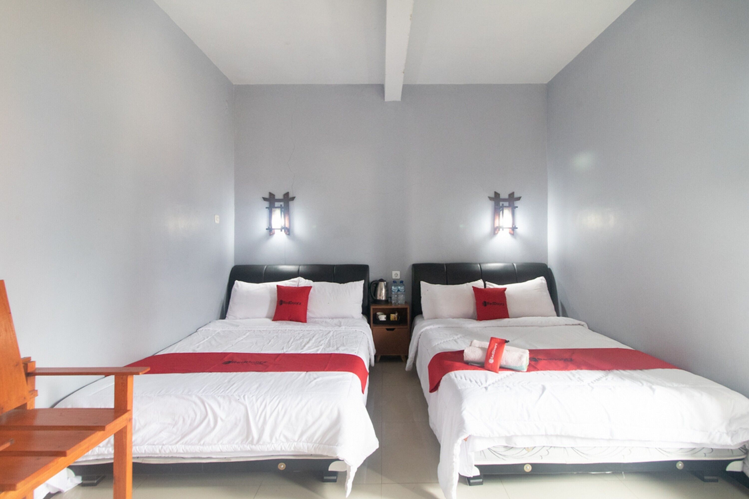 Saputra View Bromo Guest House by Reddoorz