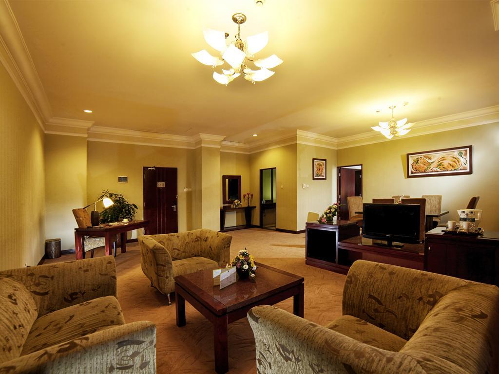 Grand Wahid Salatiga