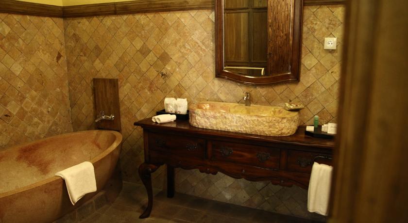 Kayu Arum Resort