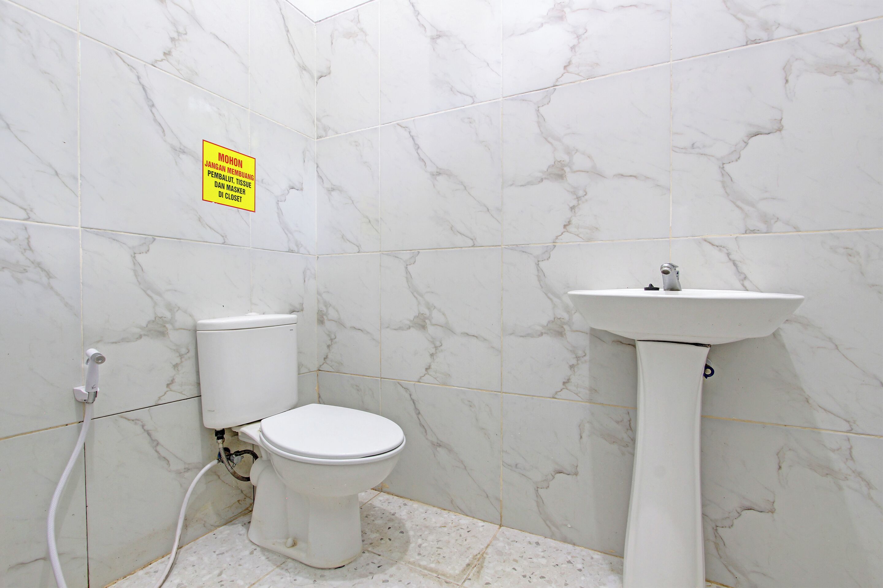 Lanaya Guesthouse by OYO