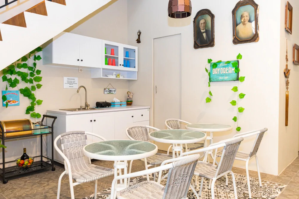 Dreams Capsule by RedDoorz