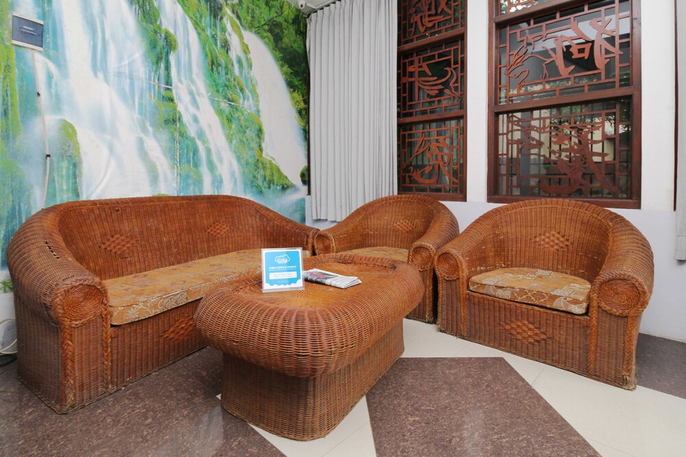 Galaxy Kost & Guest House by Airyrooms