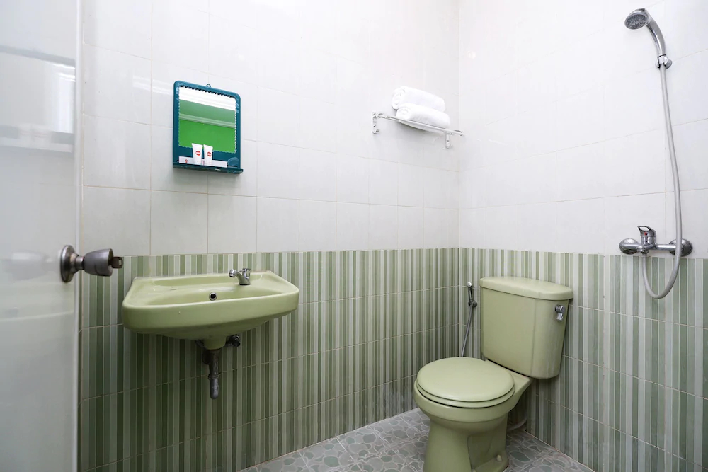 Gatsu Residence by OYO Rooms