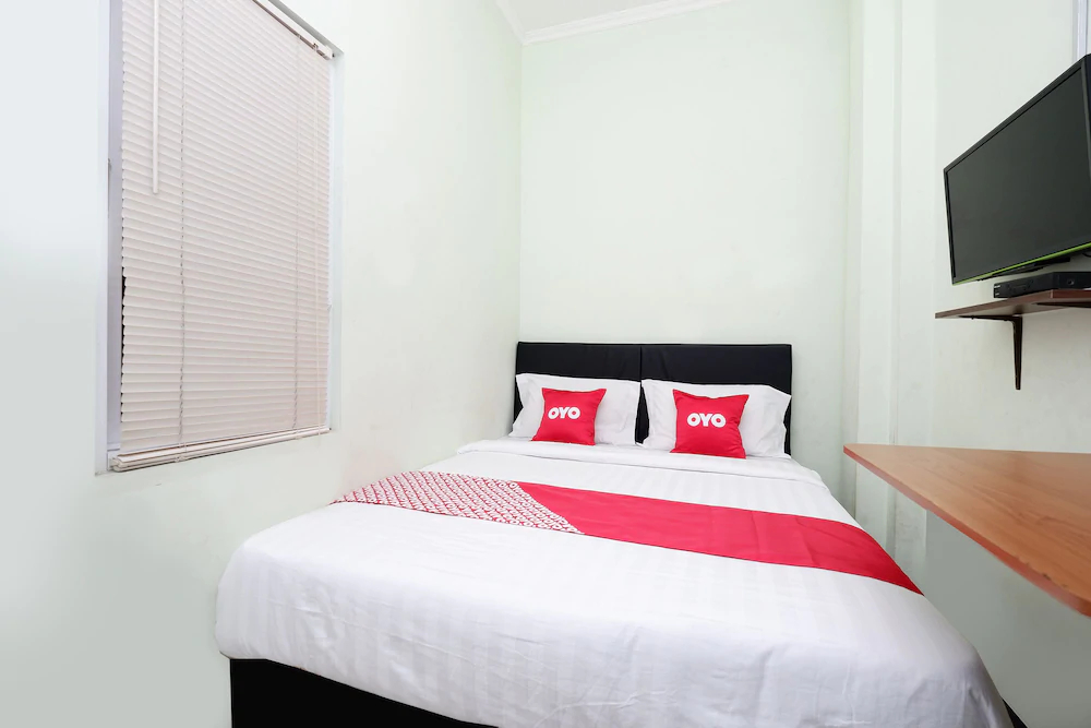 Gatsu Residence by OYO Rooms