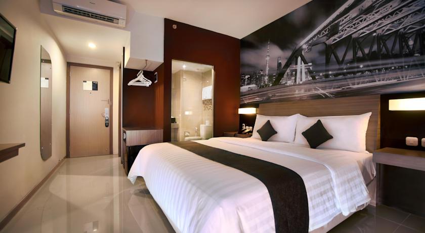 Hotel NEO Candi Semarang
