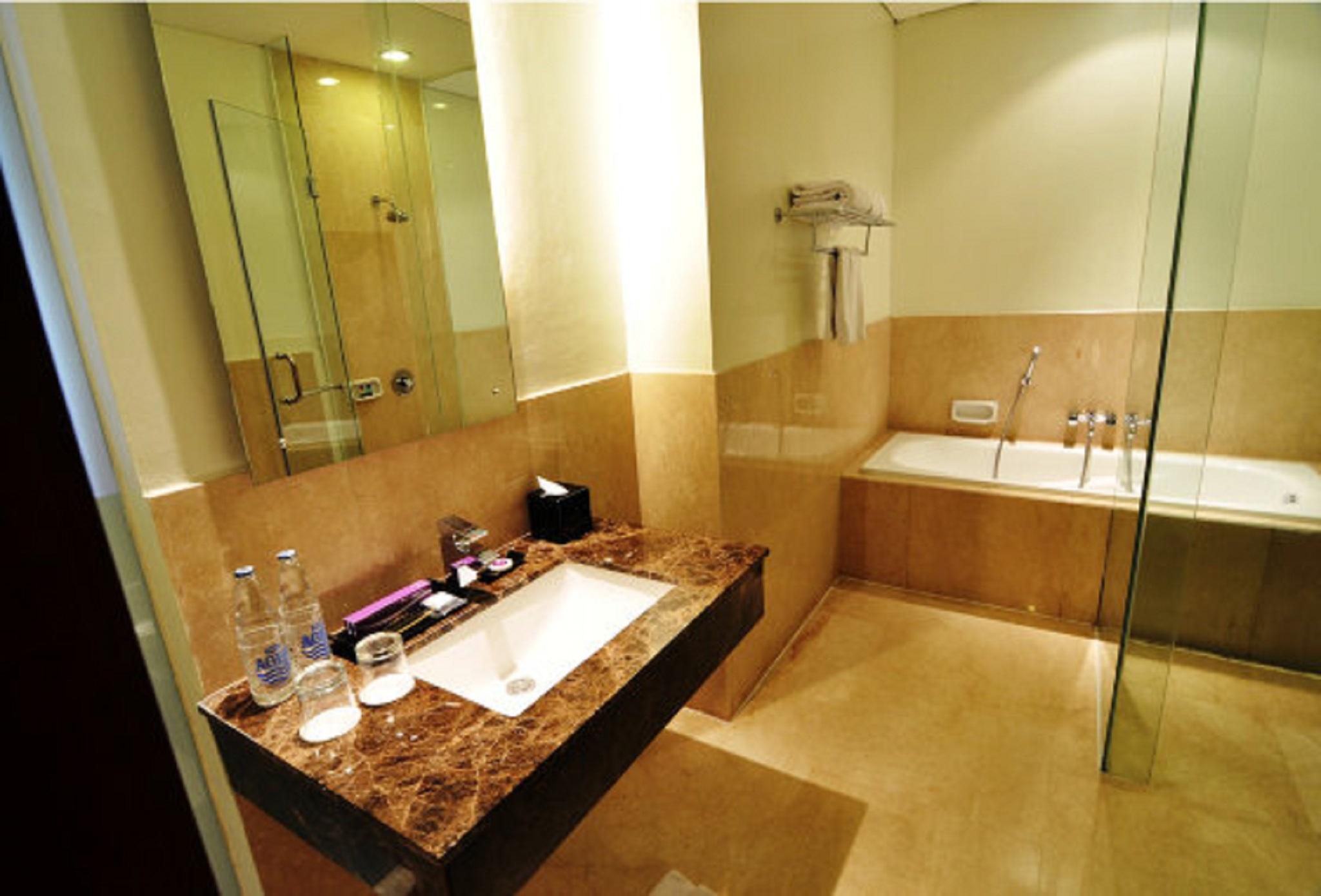 Quest Hotel Simpang Lima - Semarang