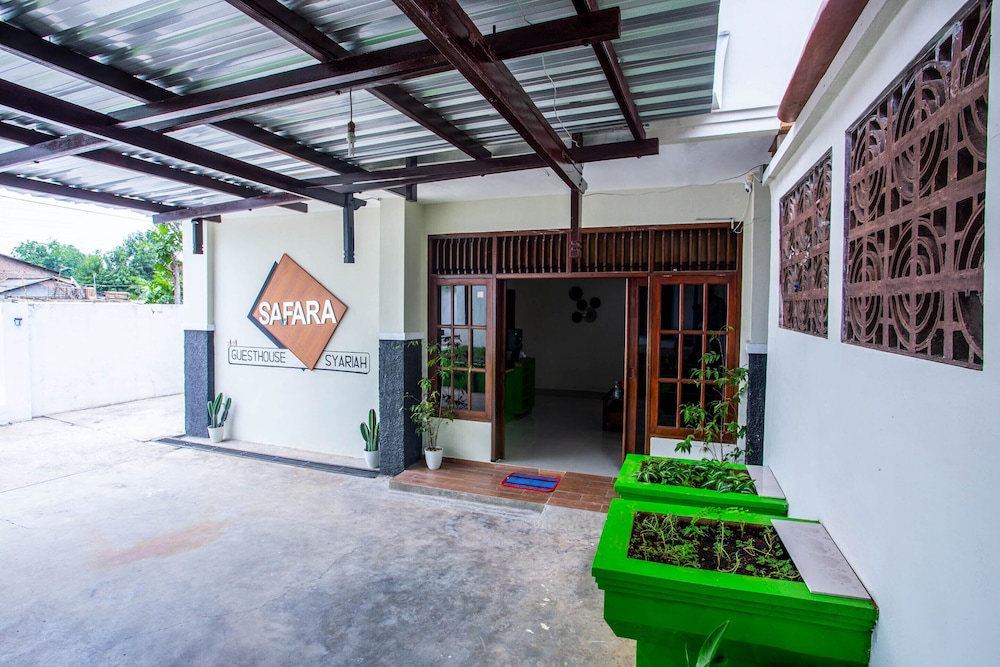 Safara Guesthouse Syariah by OYO Rooms