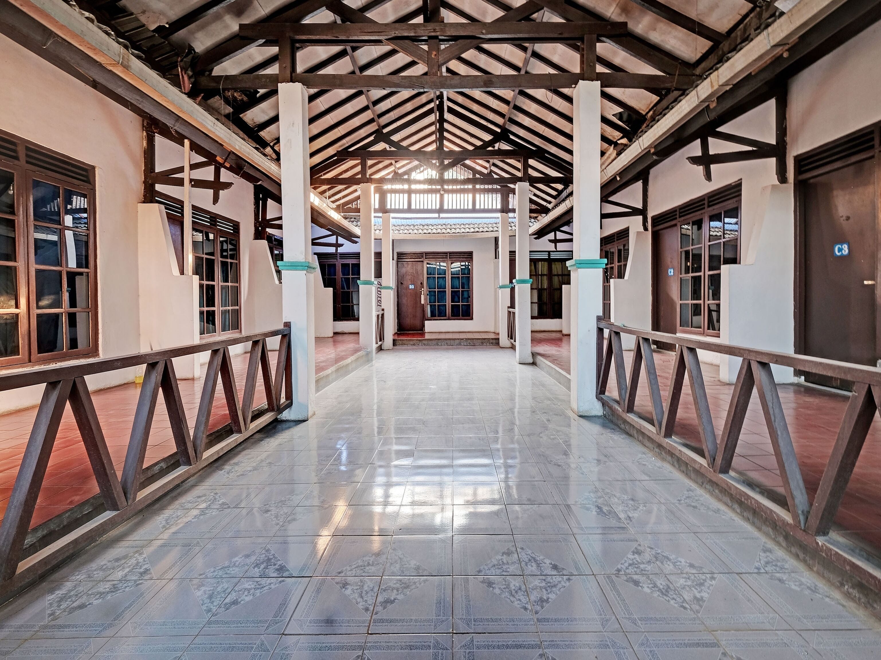 Spot On 92983 Hotel Ayu