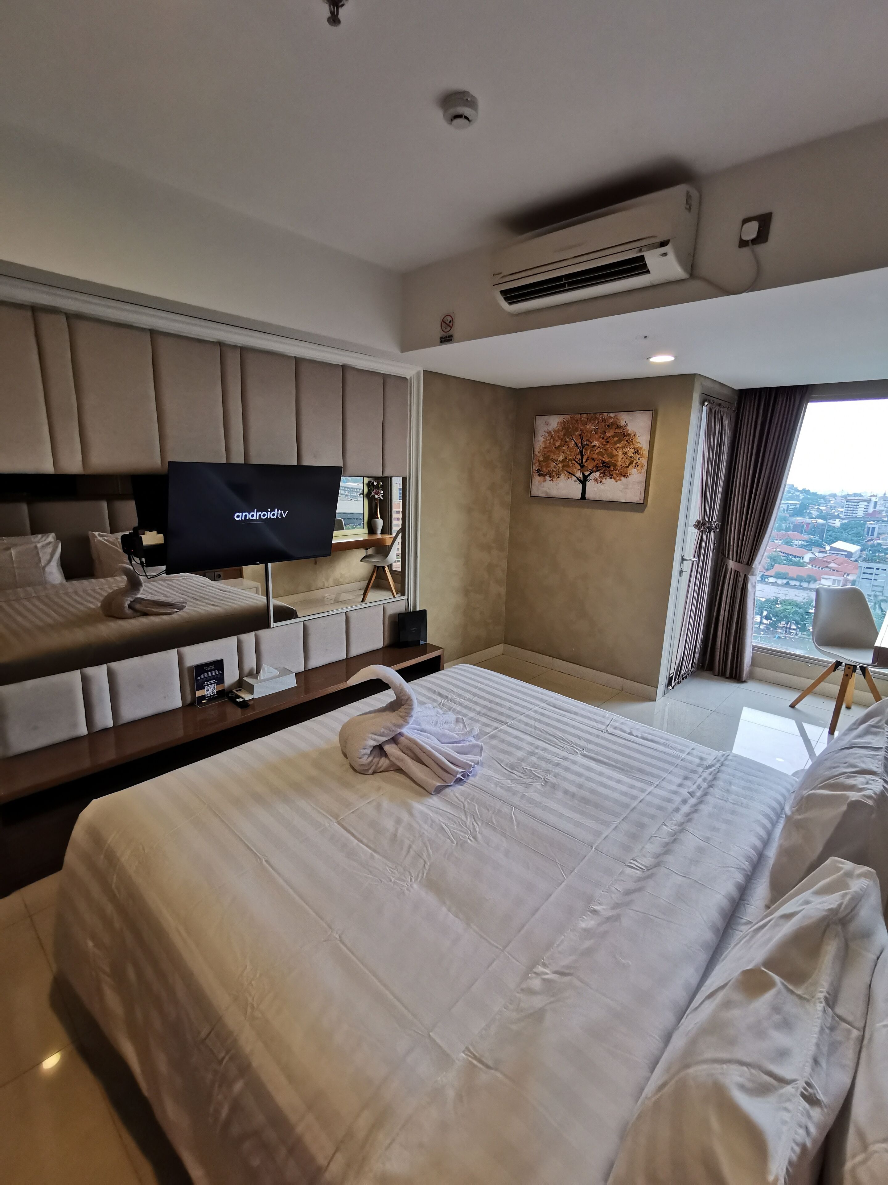 Warhol Residence at Louis Kienne Semarang Simpang Lima