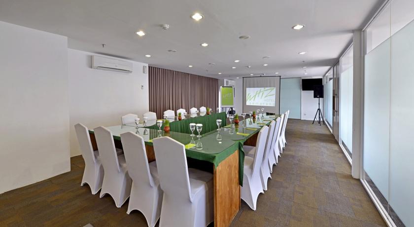 Whiz Hotel Pemuda Semarang