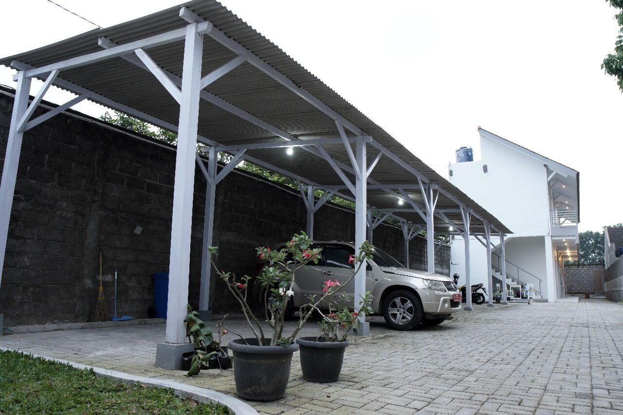 Djuragan Kamar Nogotirto