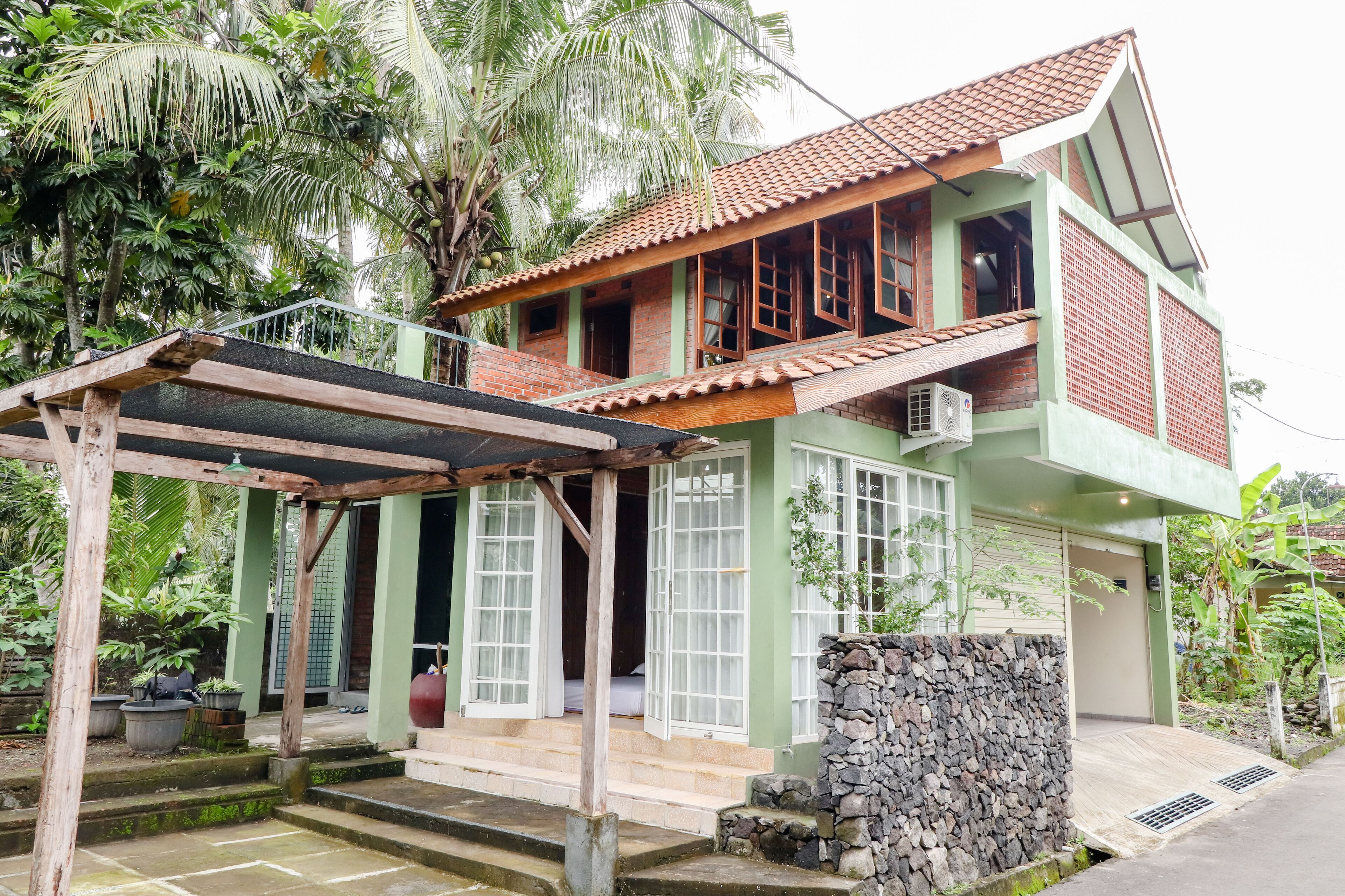 Omah Kemiri 4 Yogyakarta