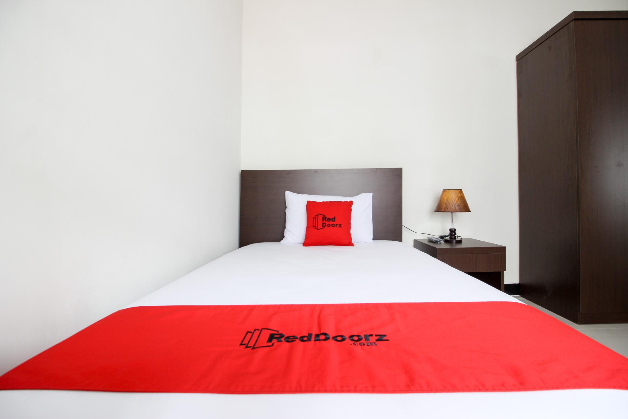 Urbanview Hotel Syariah Casa Azmya Yogyakarta by RedDoorz