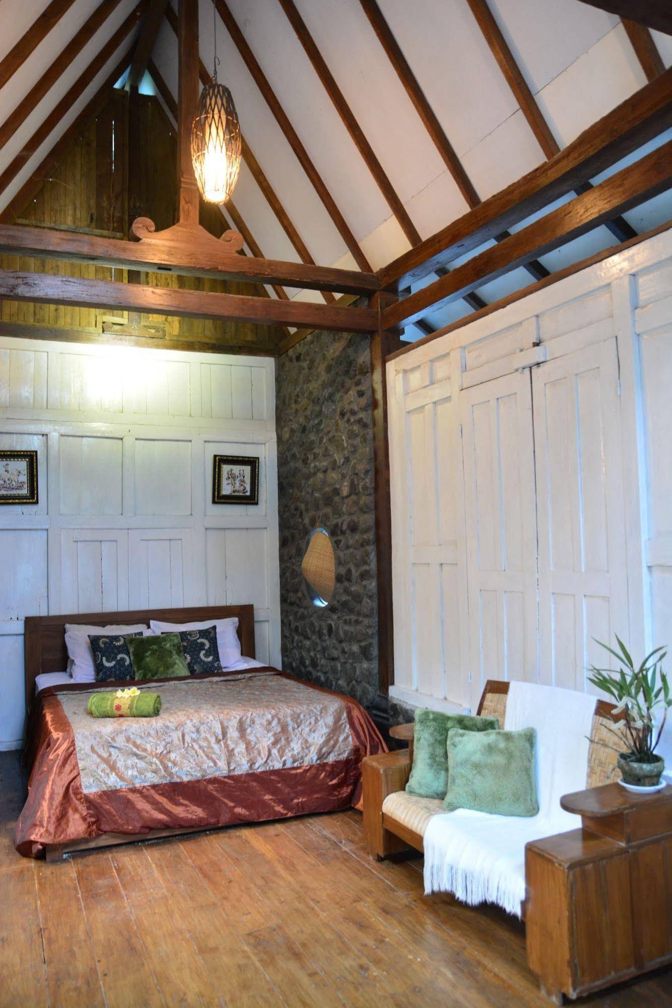 The Riverside Javanese Cottages